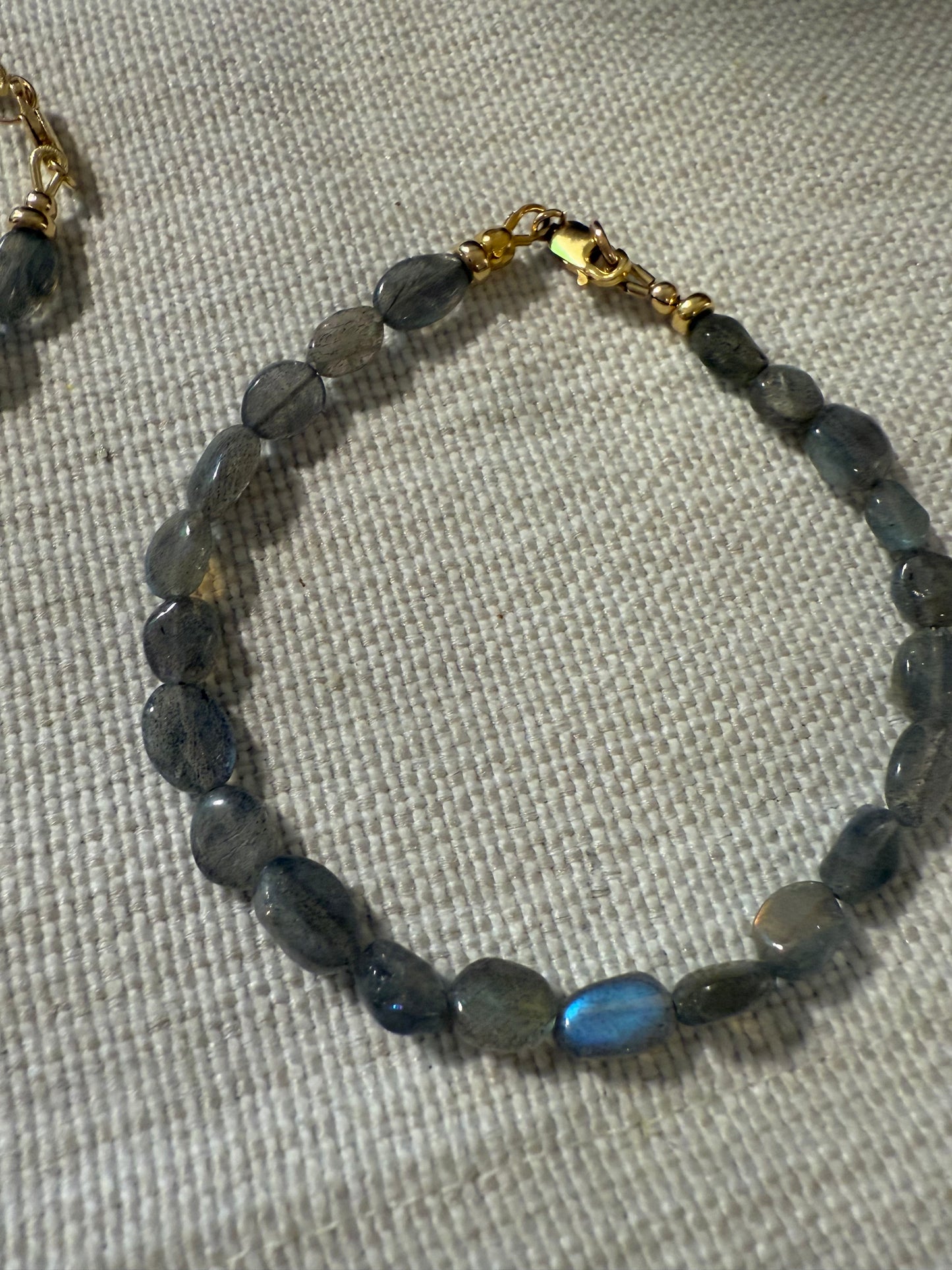 Mini Oval Labradorite Bracelet