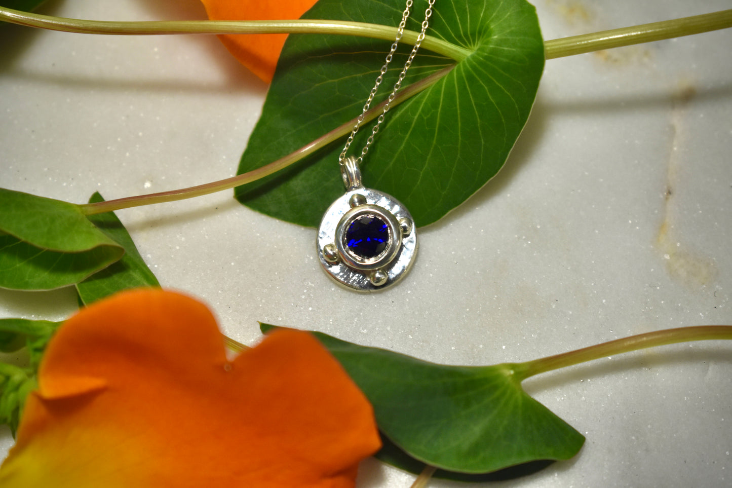 The Pontis Charm (Porthole)