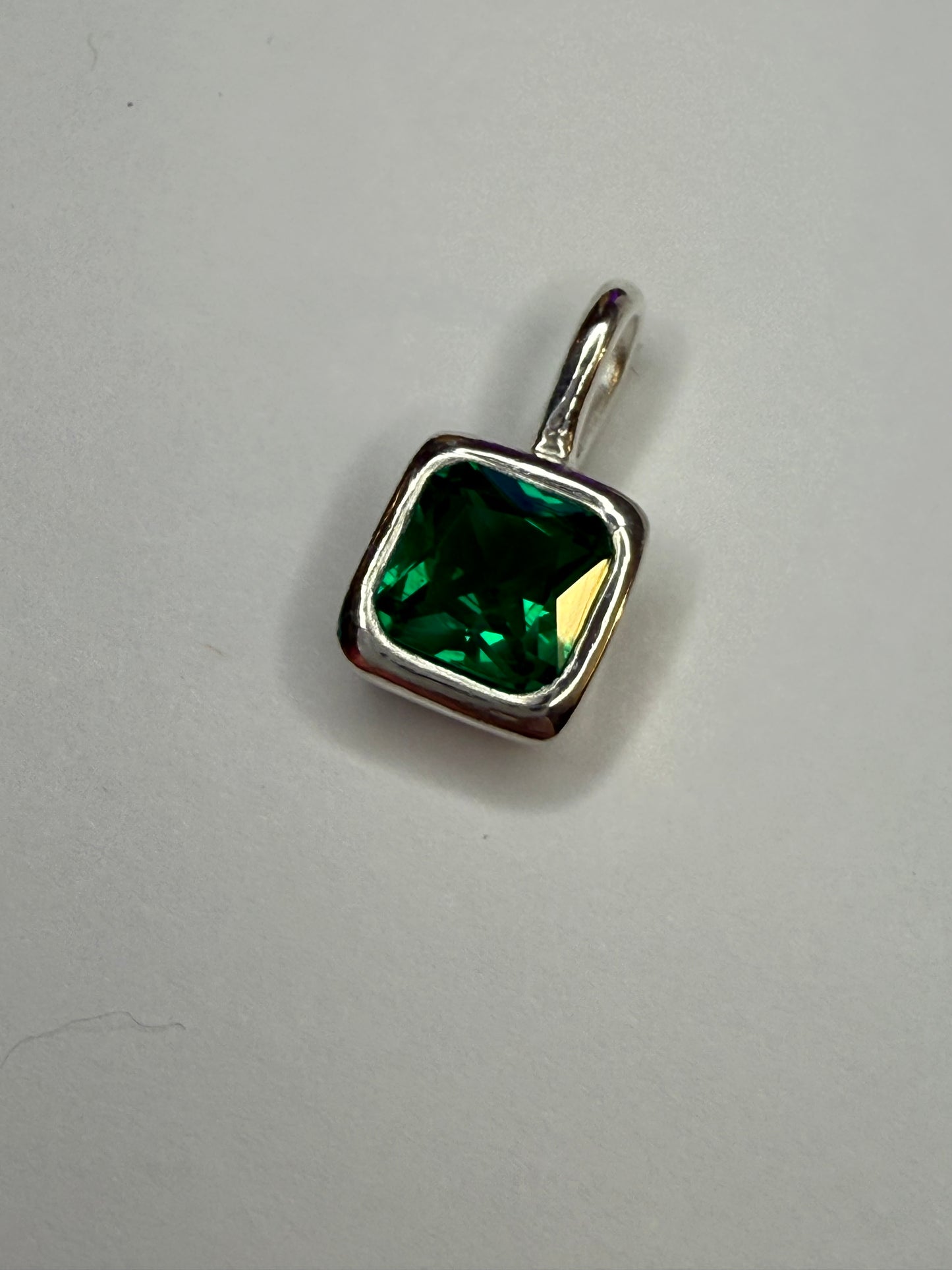 Vivida Pendant