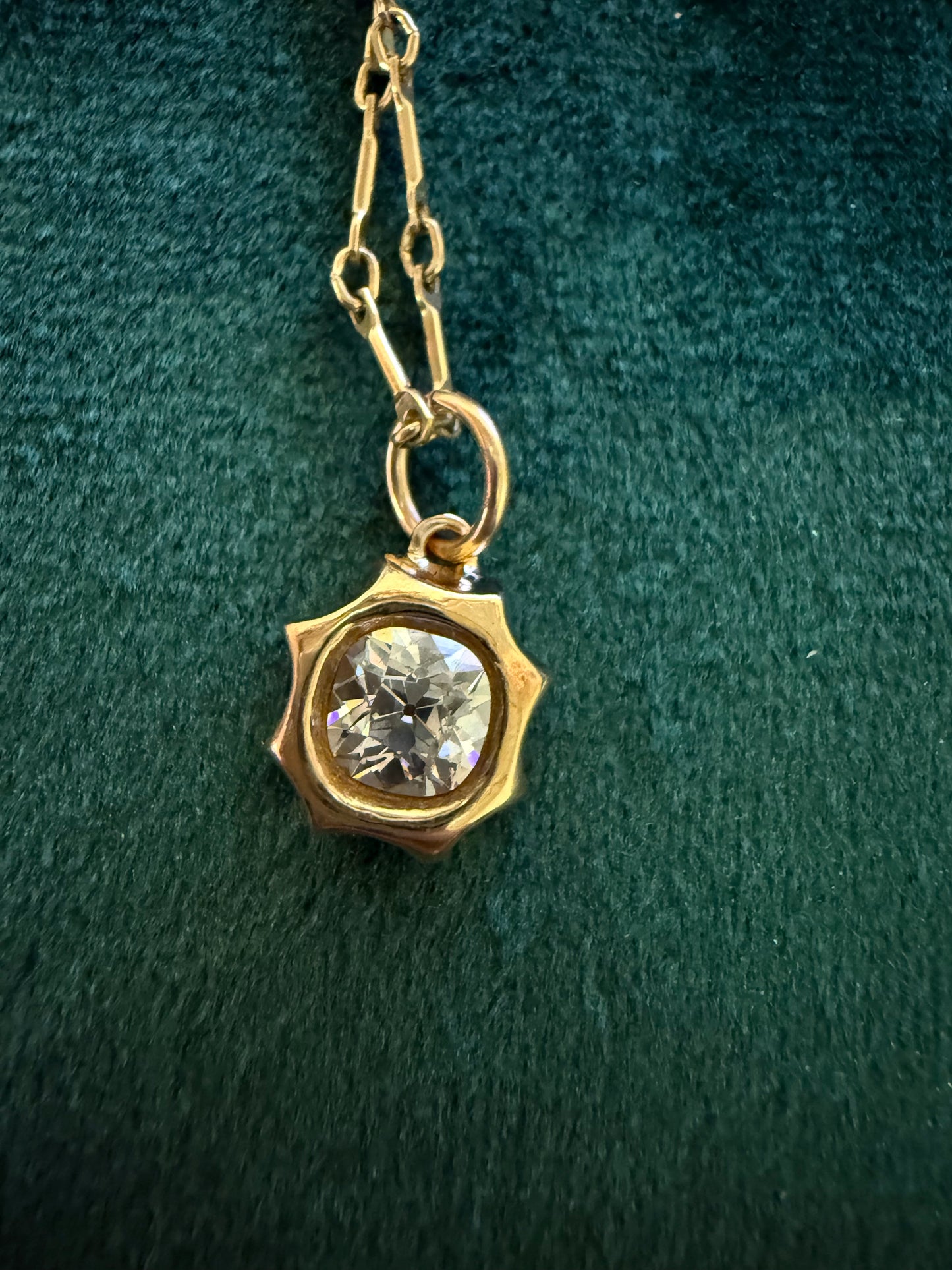 The Meridia Pendant