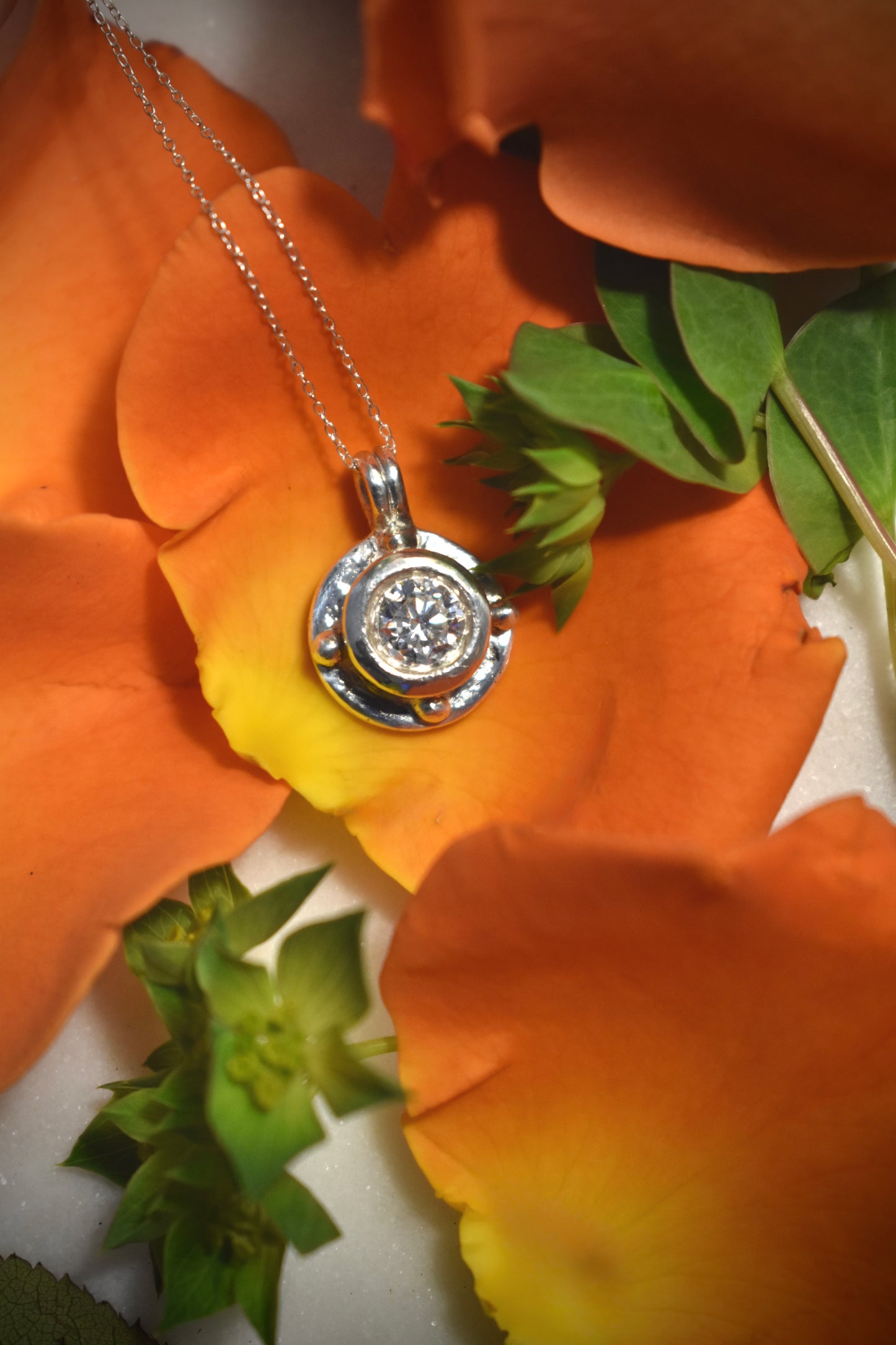The Pontis Charm (Porthole)