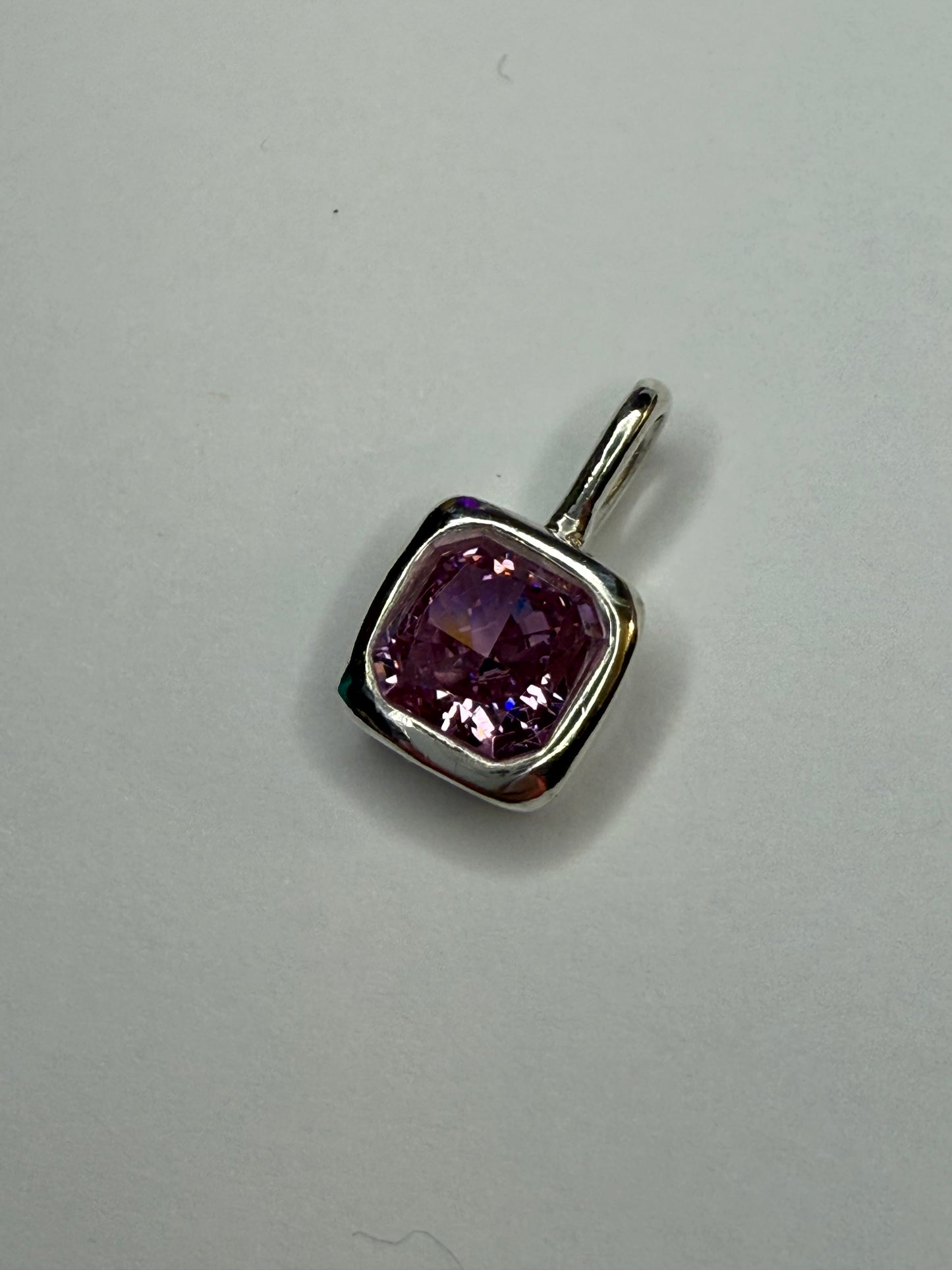 Vivida Pendant