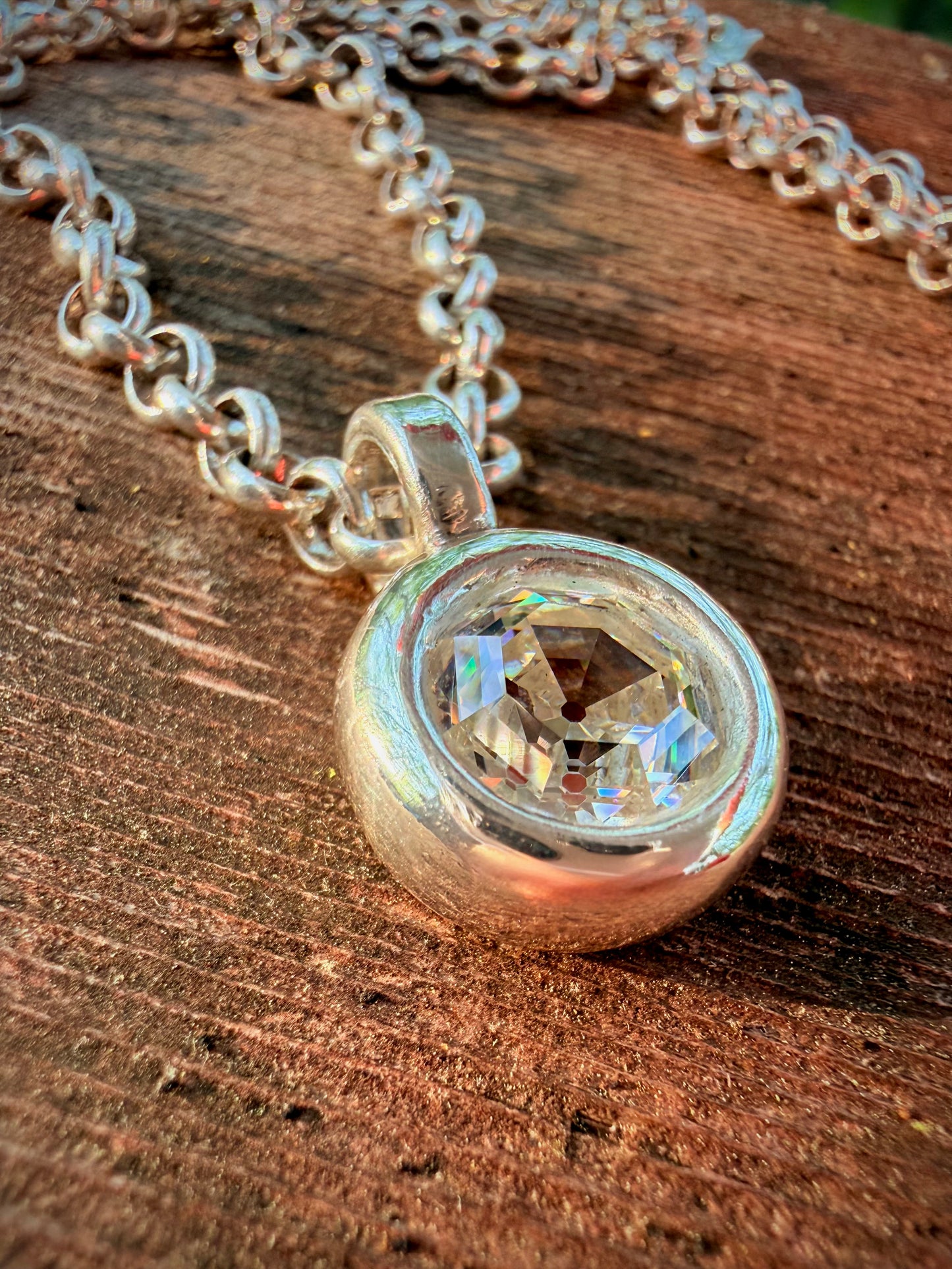 The Vesper Pendant