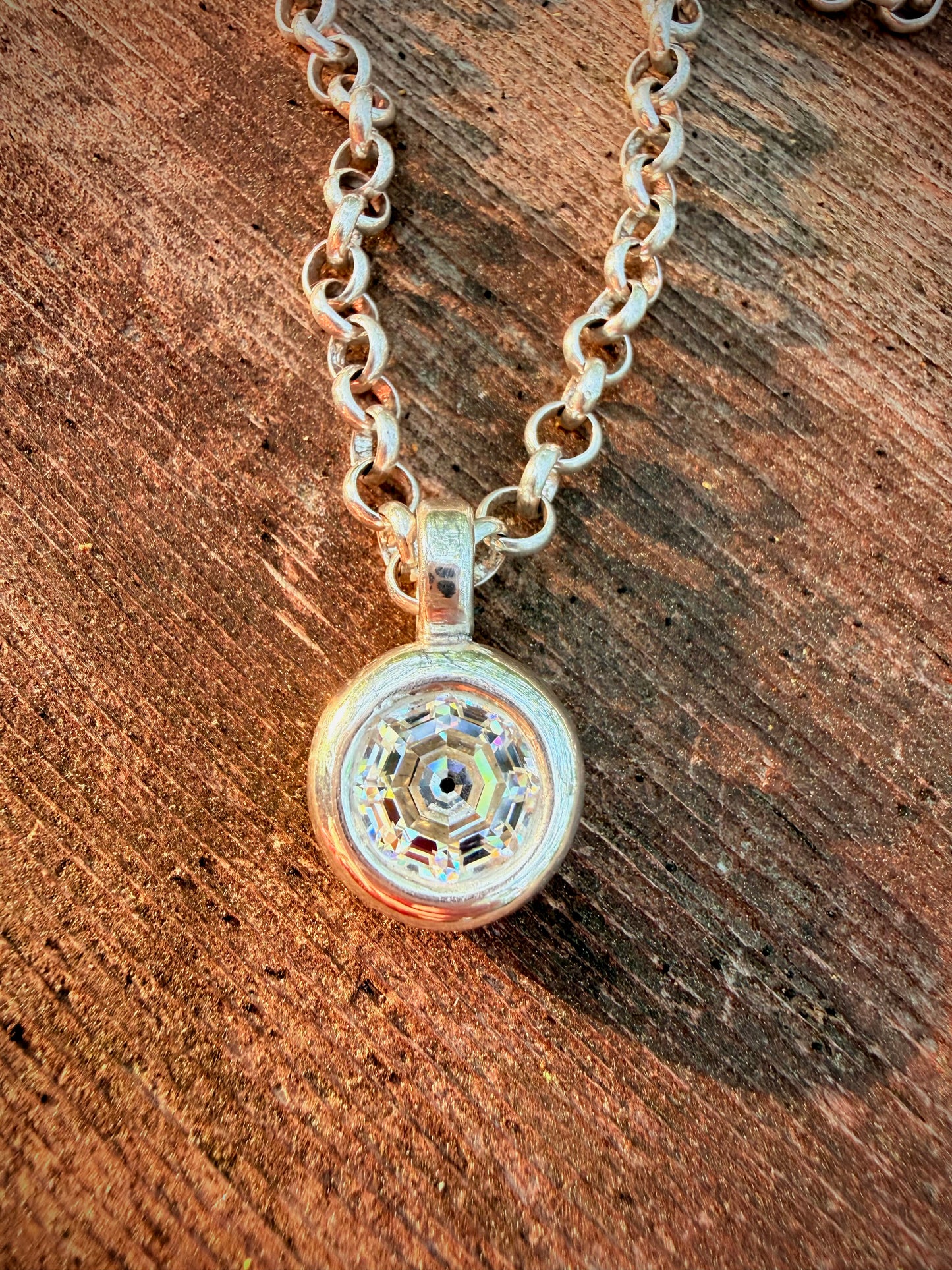 The Vesper Pendant