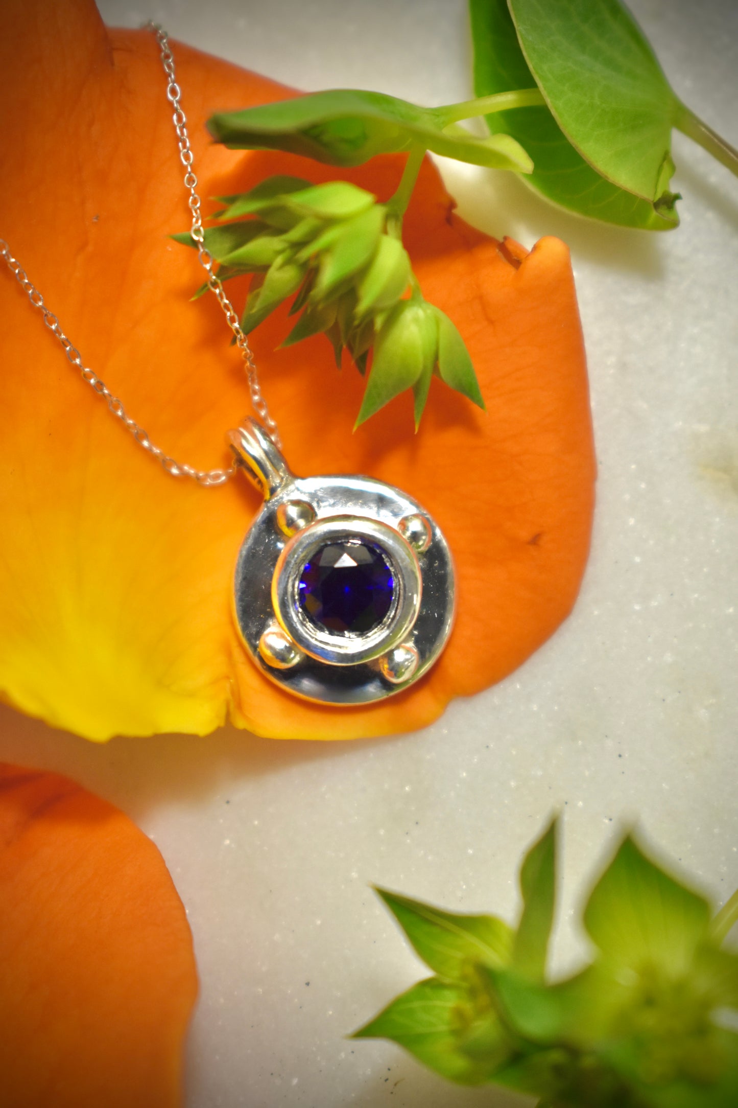 The Pontis Charm (Porthole)