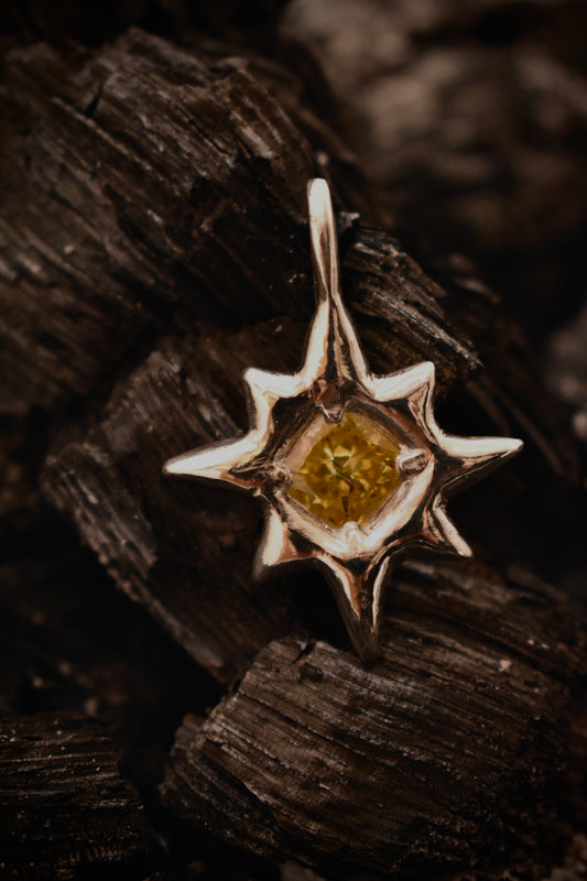 The Solas Star Pendant