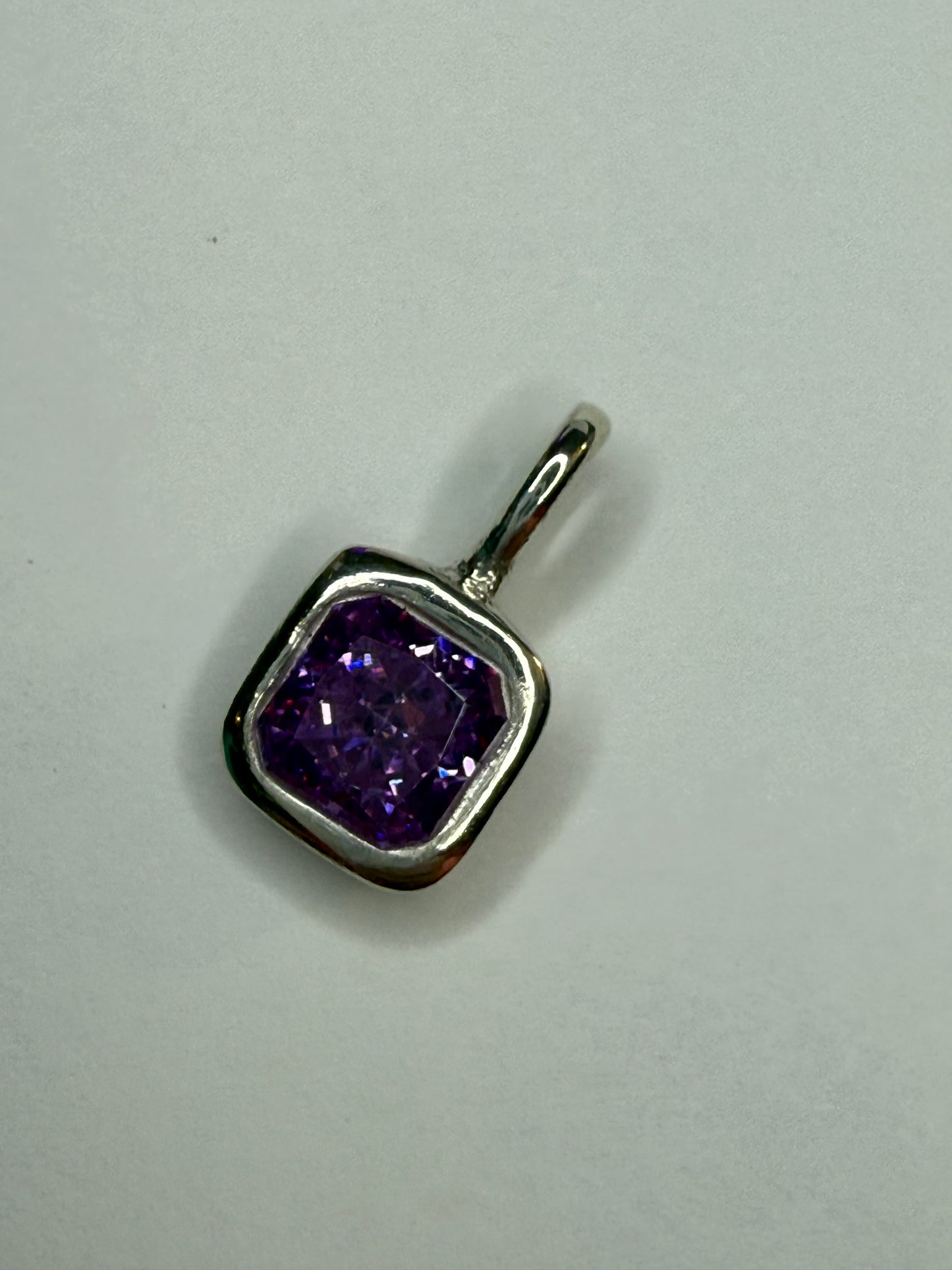 Vivida Pendant